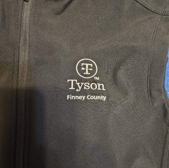 Unisex Tyson Team Member Soft Side Vest - Picture 2 of 4